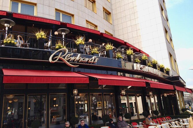 private-taxi-tour-city-east-west-history-and-architecture-3-4h