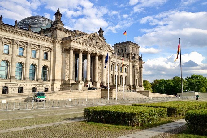 private-taxi-tour-city-east-west-history-and-architecture-3-4h