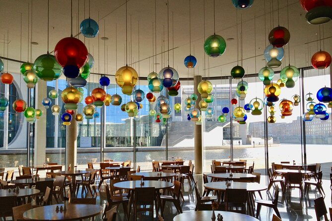 private-taxi-tour-of-berlin-east-and-west-and-neighbourhood-approx-4-6h