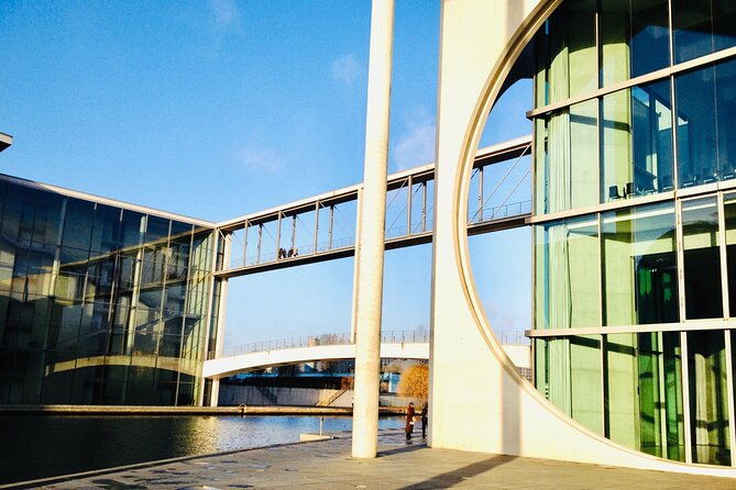 private-taxi-tour-of-berlin-east-and-west-and-neighbourhood-approx-4-6h