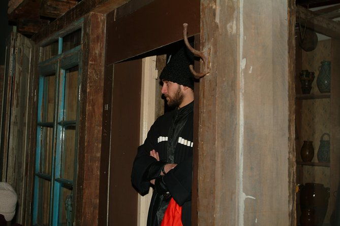 private-tbilisi-city-tour-and-dinner-with-folk-show