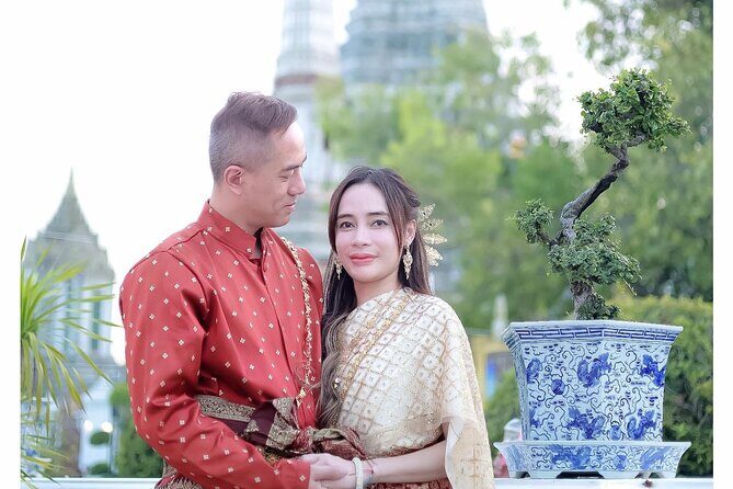 Private Thai Costume Rental & Hairstyling at Wat Arun - An In-Depth Look at the Private Thai Costume Rental & Hairstyling Experience