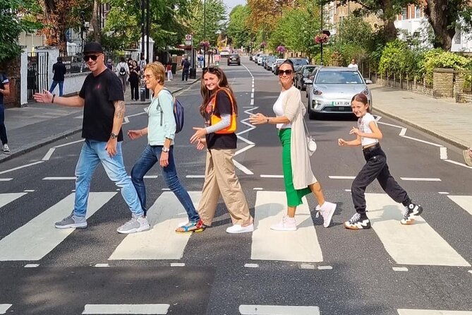 private-the-beatles-taxi-tour-in-london