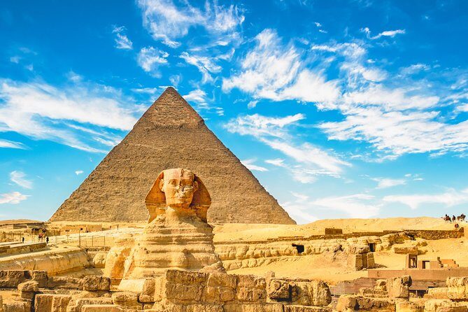 Private The Best of monuments of Giza and Cairo in 2 Days - A Closer Look at the Itinerary