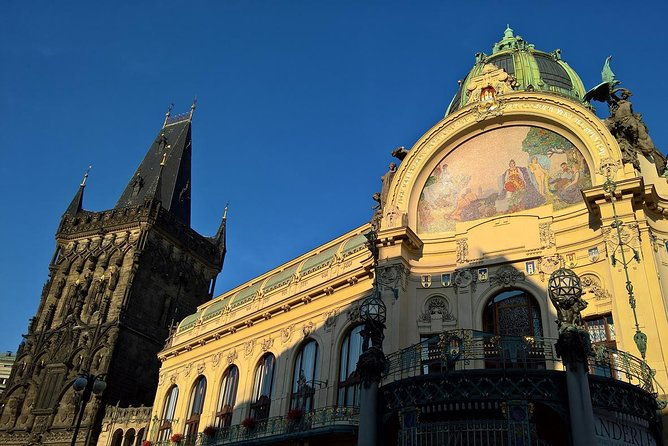 private-thousand-years-of-prague-architecture-tour
