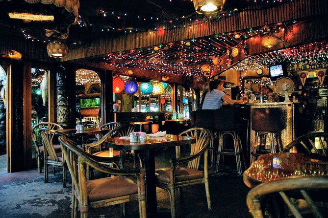 private-tiki-bar-sunset-cruise-in-honolulu