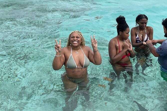 private-tiki-boat-experience-in-caye-caulker