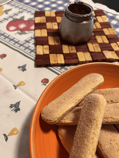 private-tiramisu-experience-create-taste-and-toast