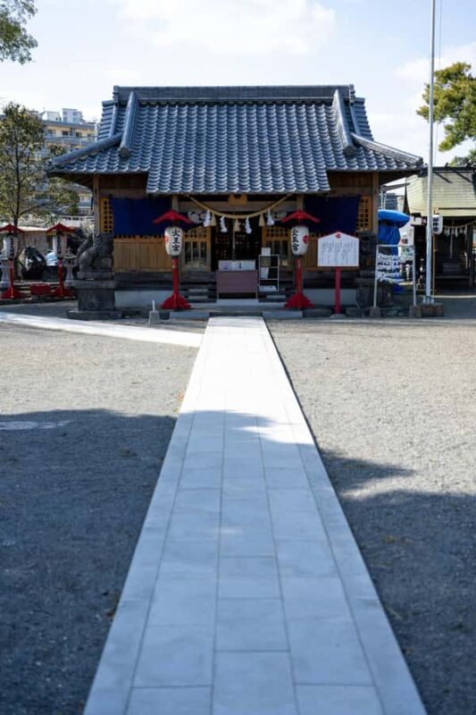 Private Tokyo Day Escape: Kamakura, Yokohama & Daikoku PA - Yokohama: Japan’s Modern Waterfront and Vibrant Chinatown