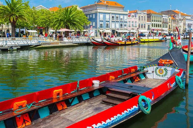 private-tour-2-days-from-1-to-8-people-to-porto-aveiro-nazare-obidos