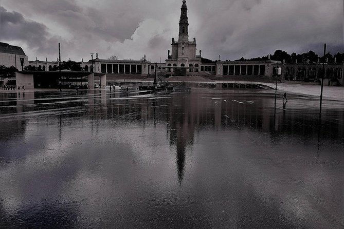 private-tour-3-days-fatima-aveiro-porto-guimaraes-braga-santiago-de-compostela