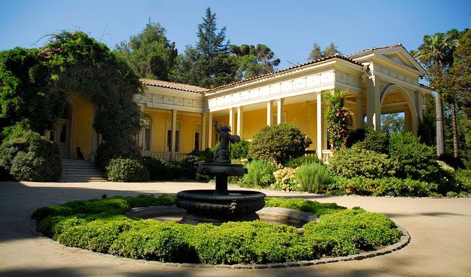 private-tour-3-most-famous-wineries-on-1-day-from-santiago-full-winetasting