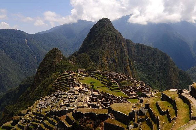 private-tour-6-day-cusco-machu-picchu-sacred-valley-rainbow-mountain