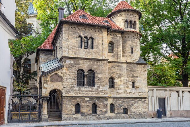 private-tour-a-journey-through-the-history-of-jewish-prague