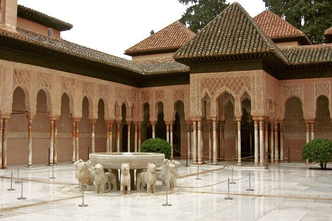 private-tour-alhambra-generalife-and-nasrid-palaces