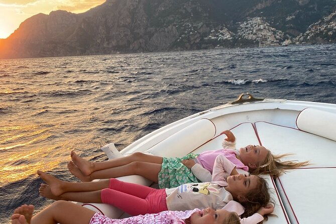 private-tour-amalfi-coast-sunset-cruise-from-positano