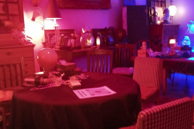 private-tour-and-seance-at-the-house-on-bourbon