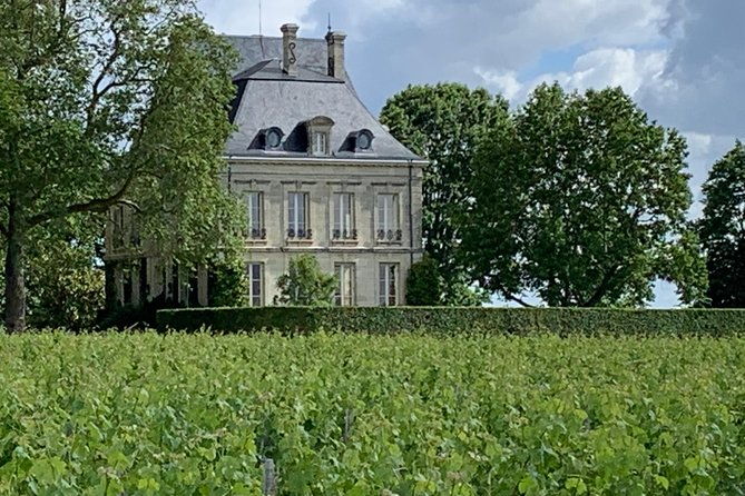 private-tour-and-visits-on-the-medoc-castle-route-luxury-minivan
