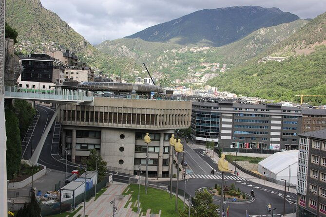 private-tour-andorra-la-vella-old-town-and-commercial-hub