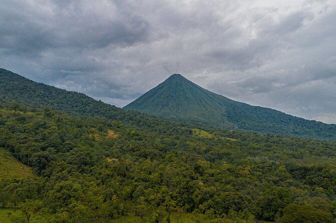 private-tour-arenal-volcano