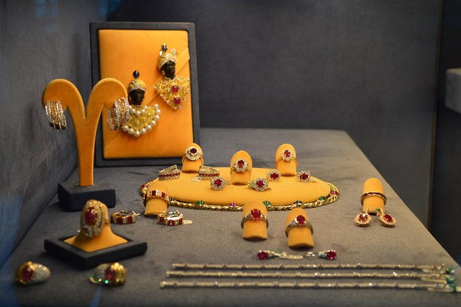 private-tour-around-local-handcrafts
