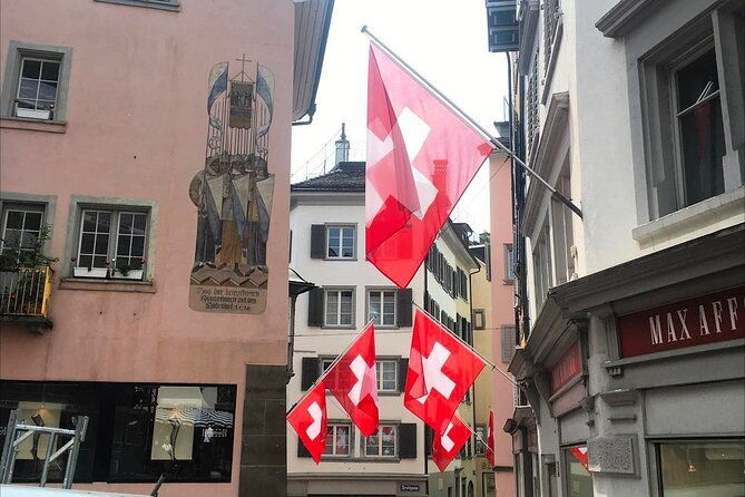 private-tour-around-zurich-old-town