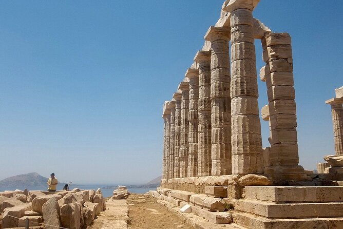 private-tour-at-cape-sounio-lake-vouliagmeni-athenian-riviera