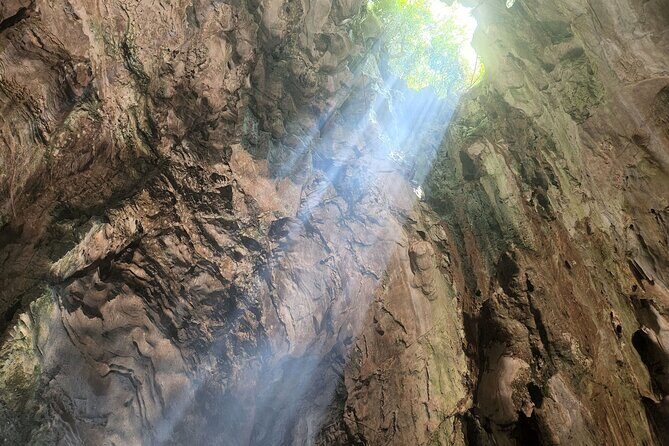 PRIVATE TOUR at MARBLE MOUNTAIN & AM PHU CAVE ( HELL CAVE ) - Value and Cost