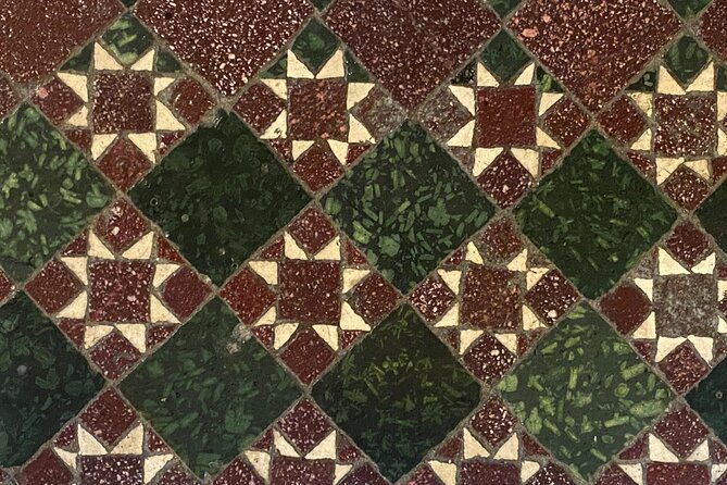 private-tour-at-underground-temples-of-st-clements-basilica