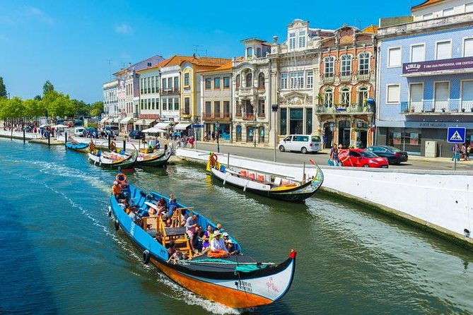 private-tour-aveiro-little-venice-and-river-tour-moliceiro