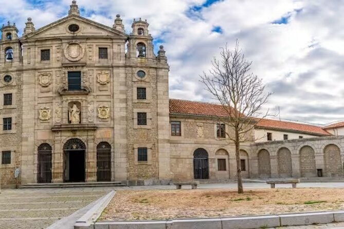 private-tour-avila-and-segovia-with-hotel-pickup