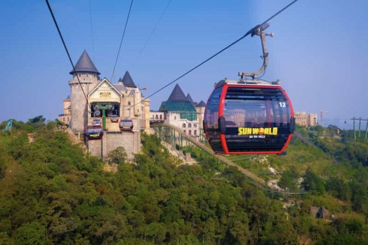 private-tour-bana-hills-with-golden-hand-bridge