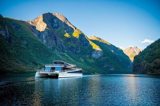 private-tour-bergen-to-oslo-naeroyfjord-cruise-flam-railway