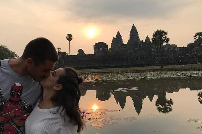 Private Tour By Car ( Angkor Wat Complex + Sunrise ) - Key Points