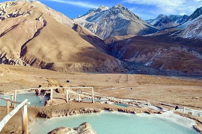 private-tour-cajon-del-maipo-and-natural-hot-springs