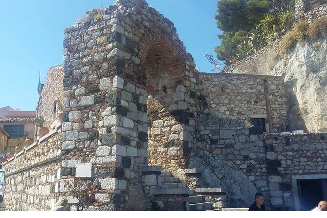 Private Tour Castelmola, Taormina and Messina. Departure from Messina - The Sum Up