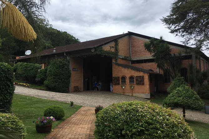 private-tour-cave-geisse-2-wineries-from-pinto-bandeira-rs