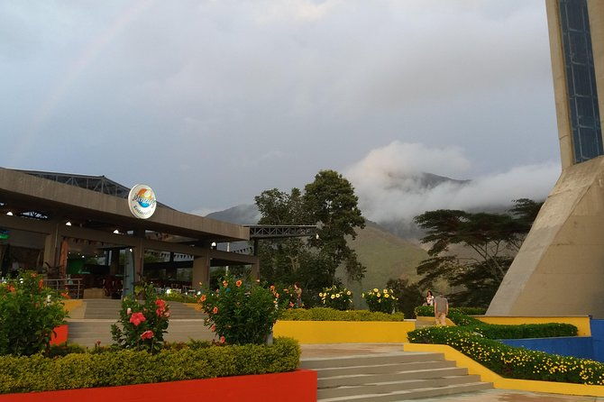 private-tour-city-night-tour-cerro-del-santisimo-culture