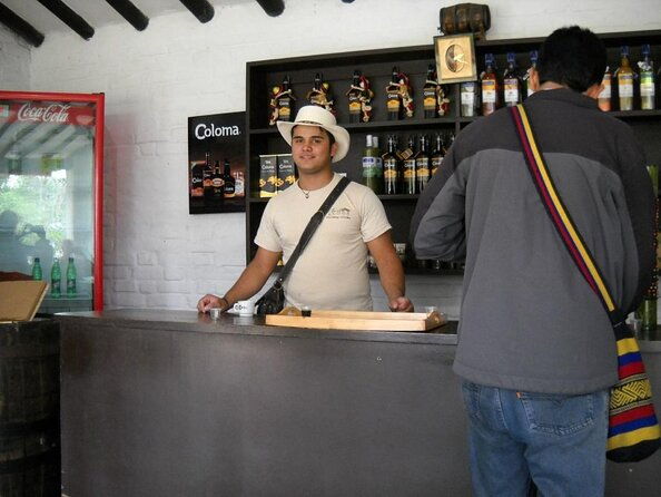 private-tour-coffee-plantation-coloma-transportation-lunch