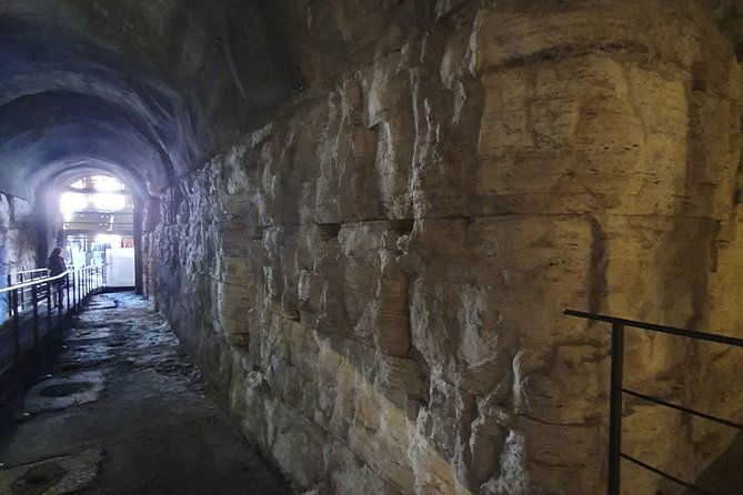 private-tour-colosseum-underground-ancient-rome