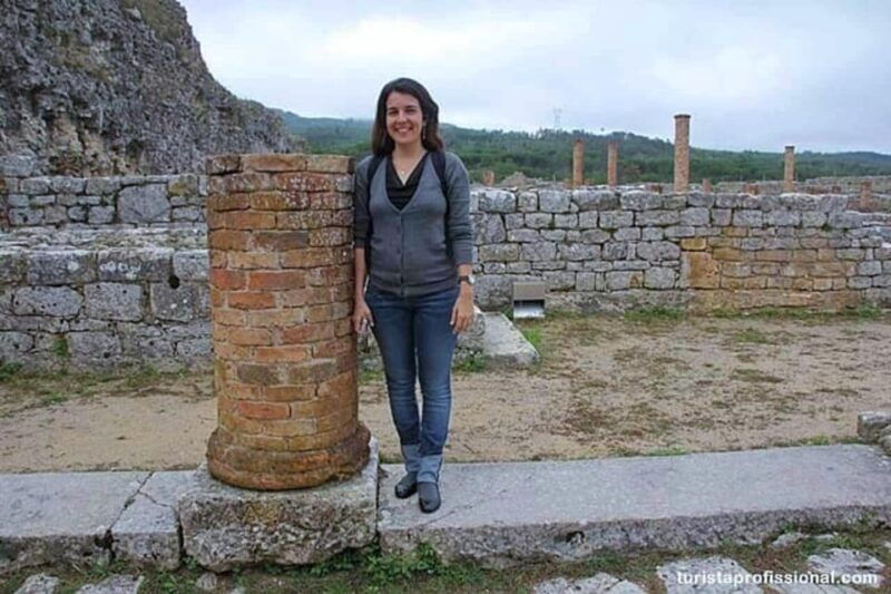 private-tour-conimbriga-roman-ruins-joaninha-library