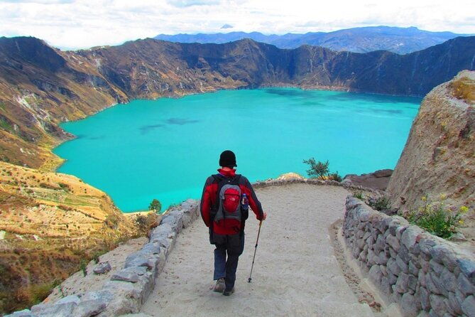 private-tour-cotopaxi-and-quilotoa-full-day