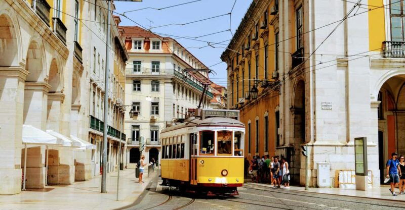 private-tour-customizable-full-day-journey-in-lisbon