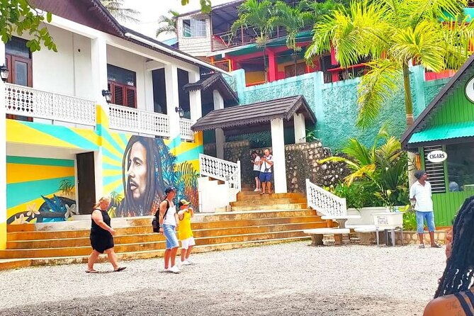private-tour-day-trip-nile-mile-bob-marley-house-with-admission