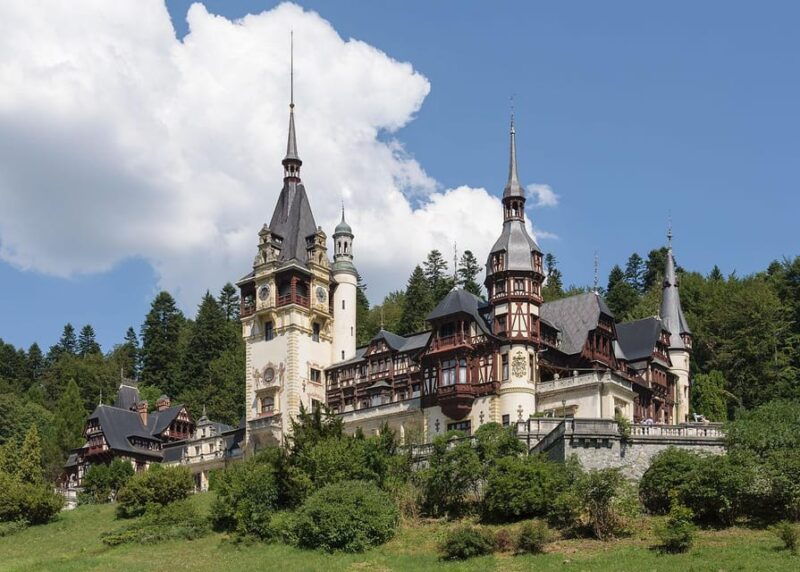 private-tour-departure-bucharest-to-peles-castle-bran-and-brasov-old-town