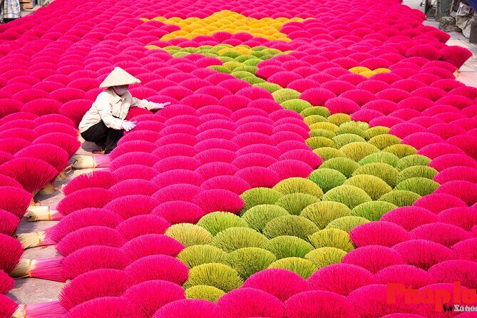Private Tour Discover Incense Village, Hoa Lu & Tam Cocs Beauty - Visiting Quang Phu Cau Incense Village