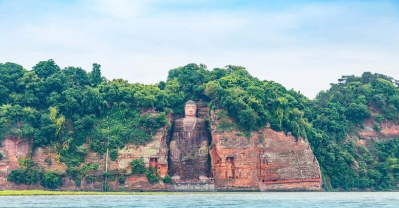 private-tour-discovering-pandas-the-majestic-giant-buddha