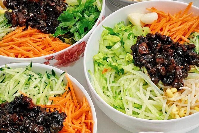 Private Tour-Drum Tower, Hutong Food Taste and Local Brewery Beer - Key Points