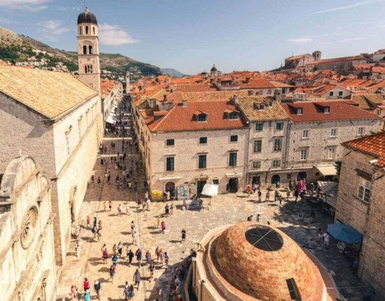 private-tour-dubrovnik-city-walls-walking-tour-tickets-inc
