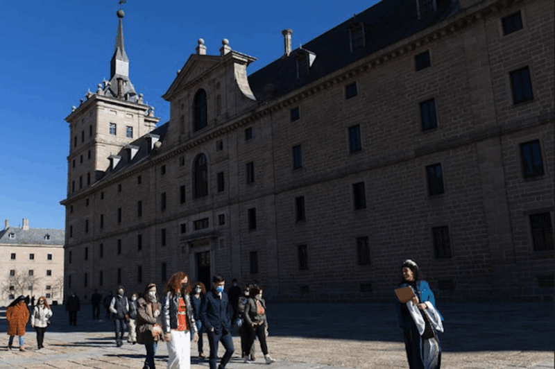 private-tour-escorial-segovia-from-madrid-with-hotel-pickup